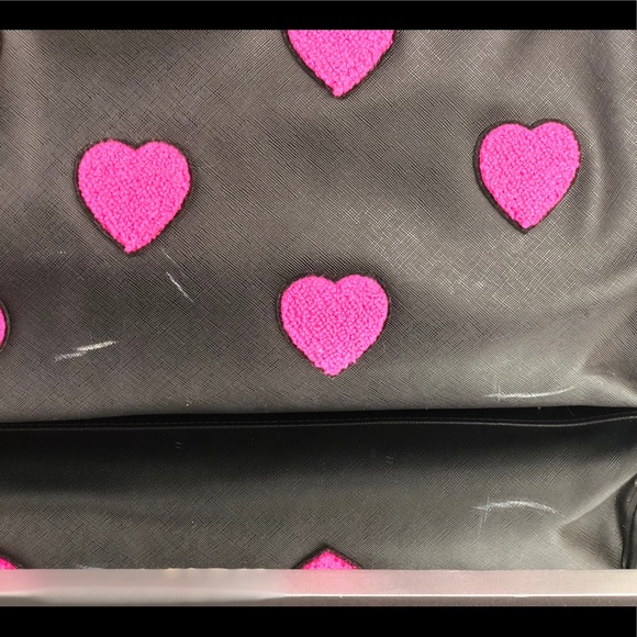 ❤️⚡️Betsy Johnson Heart Weekender Duffle Bag - Picture 8 of 8